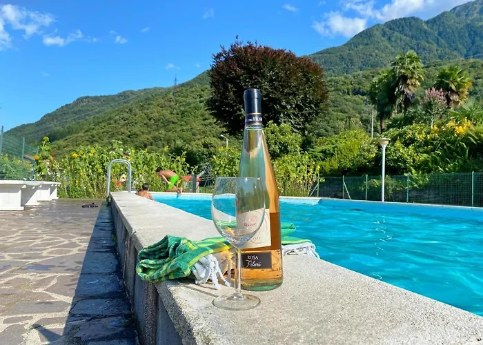 Sole 1 Terrassen Mit Pool Og Apartamento *