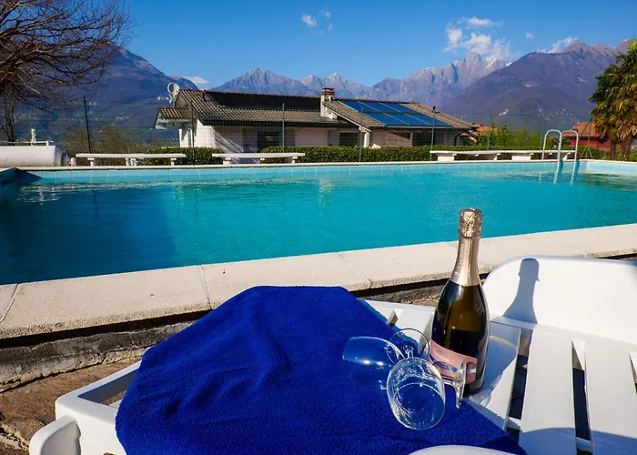 Sole 1 Terrassen Mit Pool Og * Colico