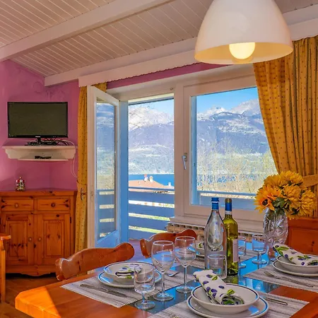 Appartement Sole 1 Terrassen Mit Pool Og Colico