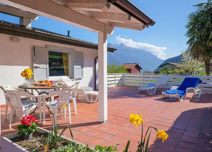 Sole 1 Terrassen Mit Pool Og Appartement Colico